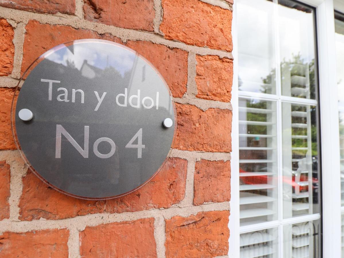 Villa Tan Y Ddol à Welshpool Extérieur photo